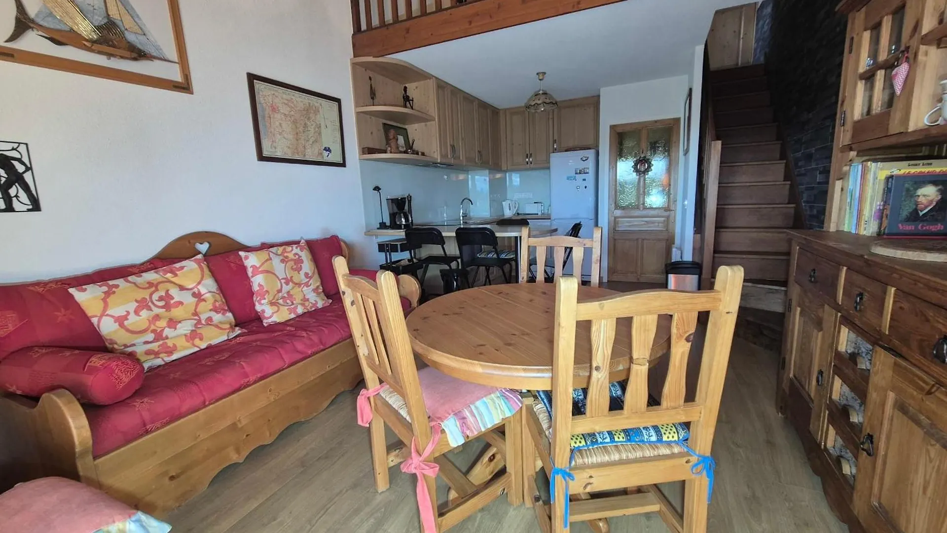 Apartment Appartement Familial Au Revard Vue Sur Le Jardin D'Enfant Et Pistes Les Deserts  France