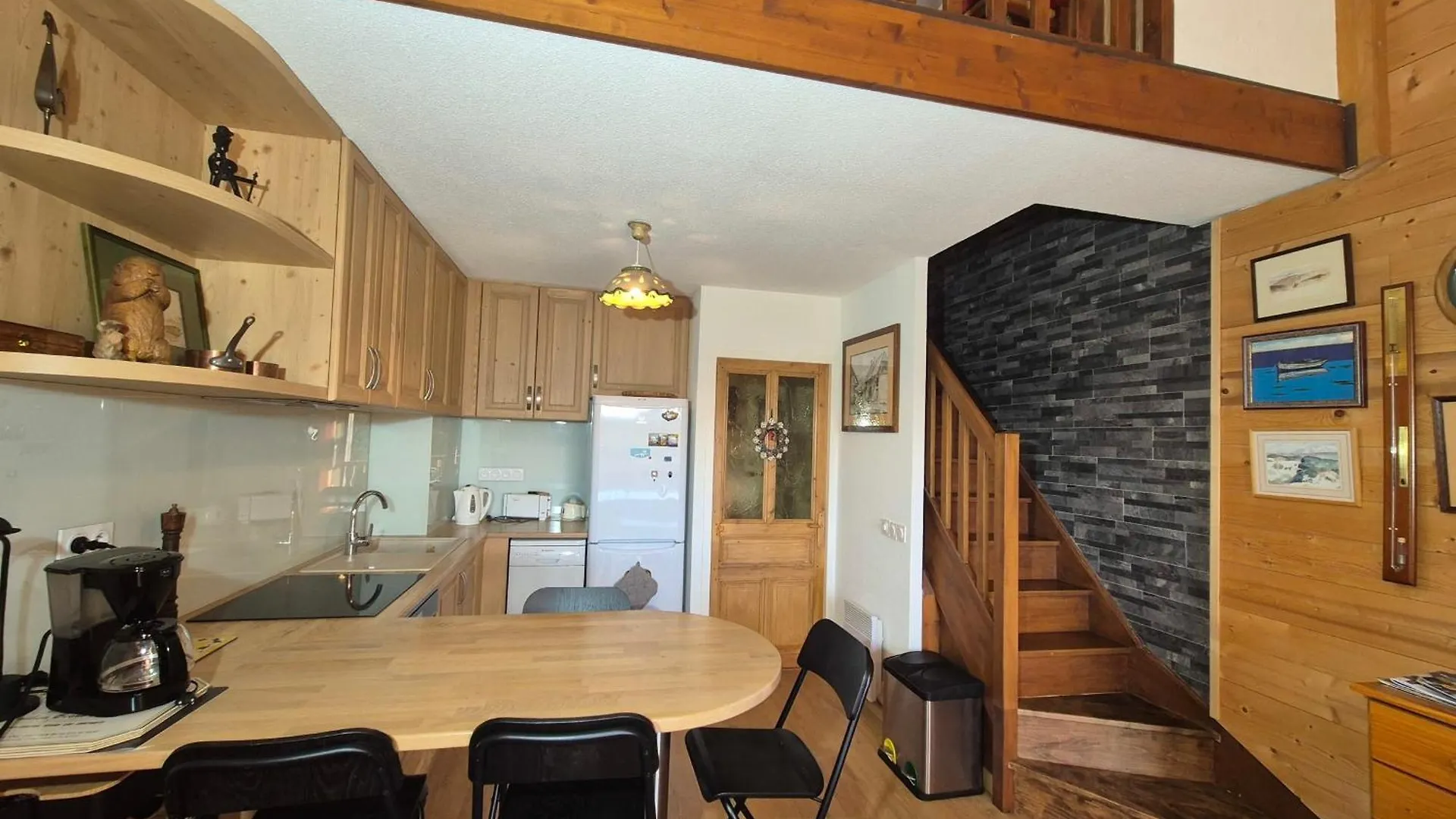 Appartement Familial Au Revard Vue Sur Le Jardin D'Enfant Et Pistes Les Deserts